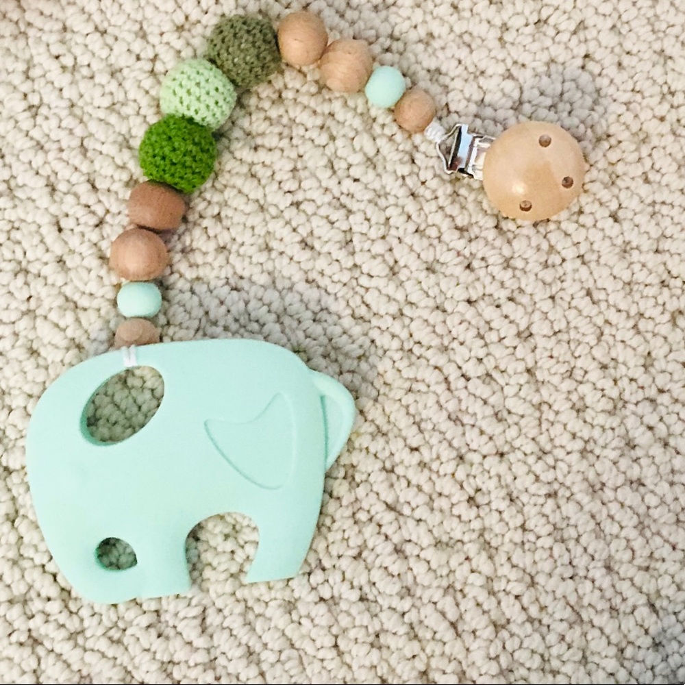 Elephant Teether with clip
